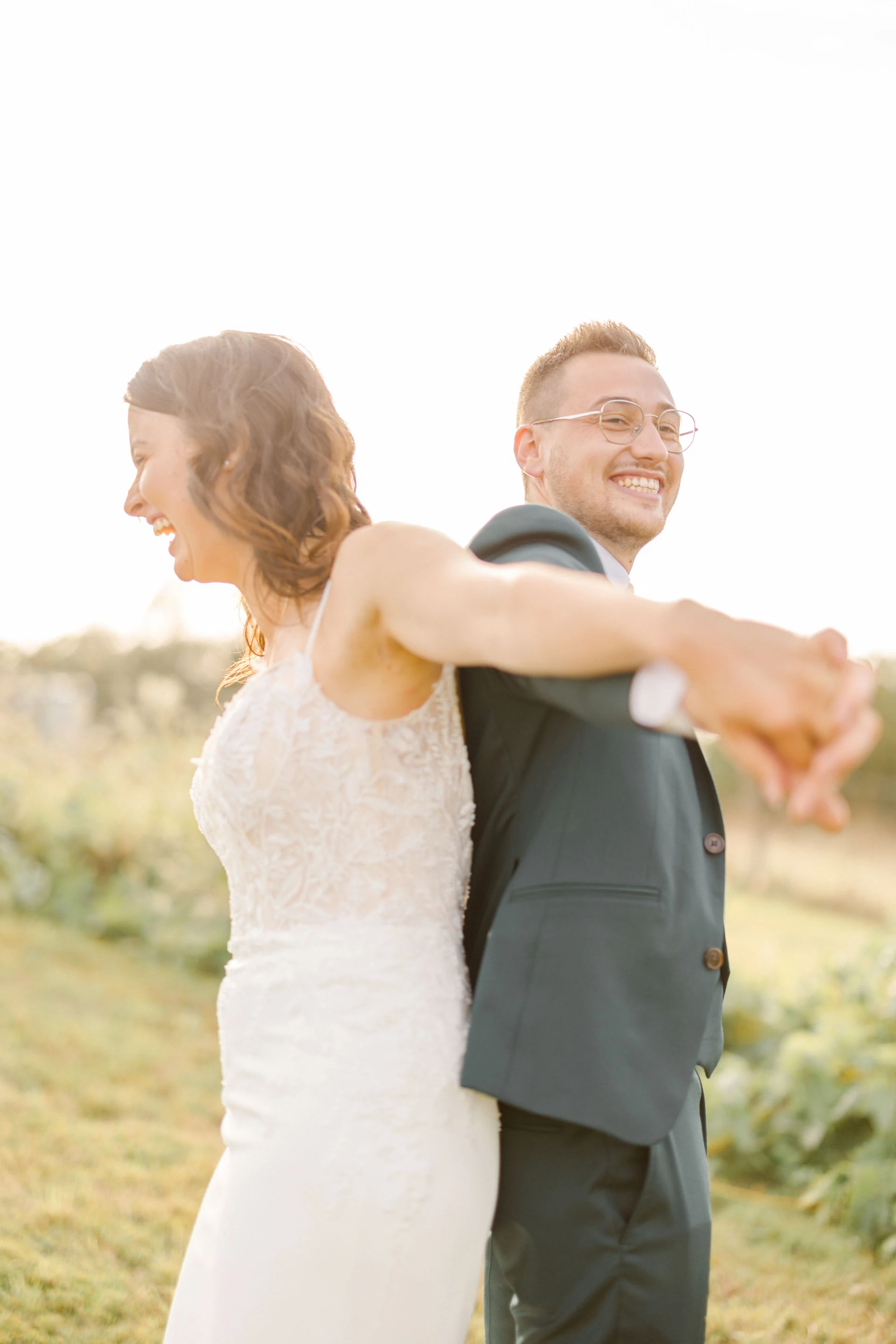 bonheur robe mariage geste beige